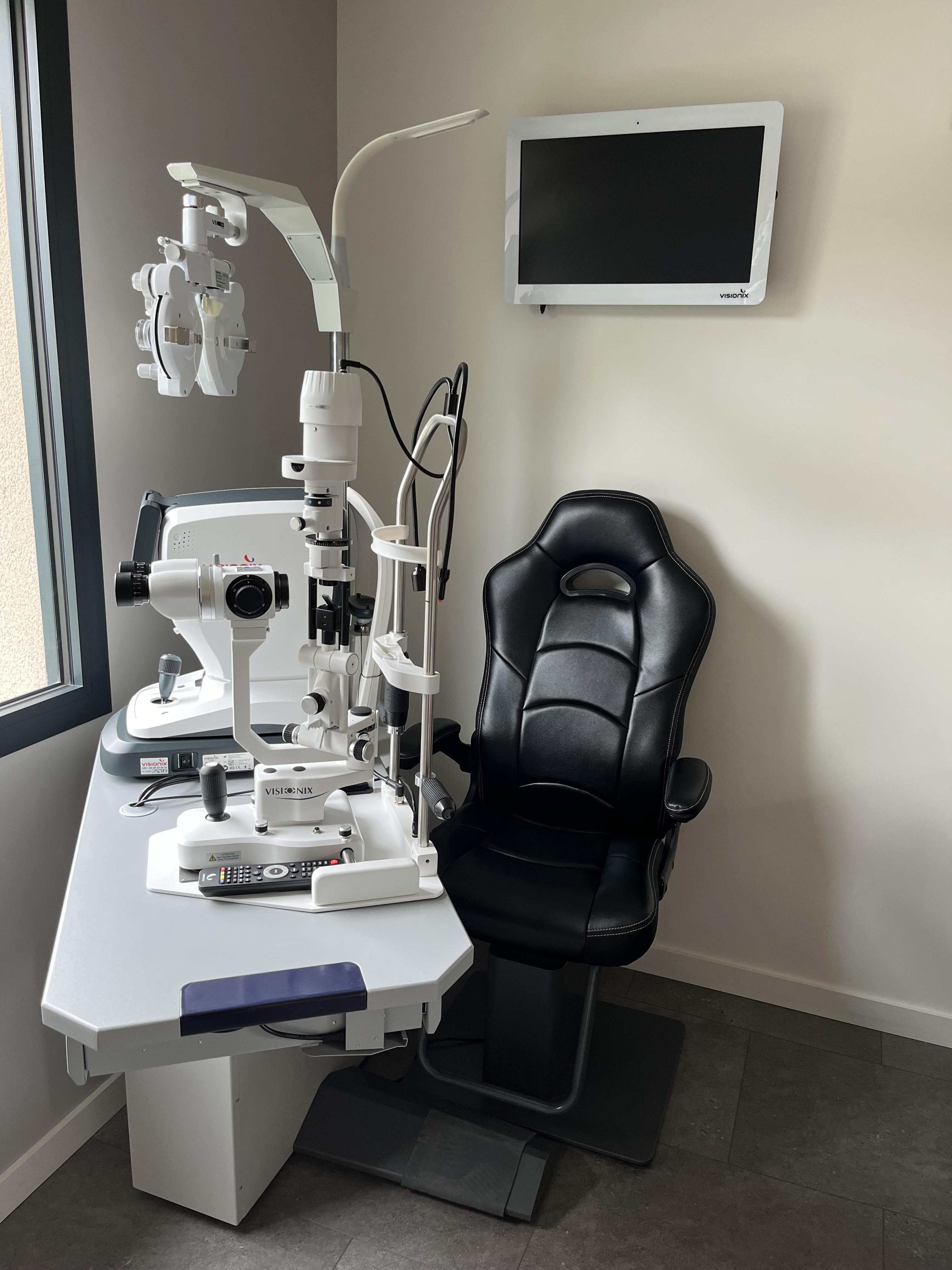 Opticien Maclas - Forge - Le Collectif des Lunetiers
